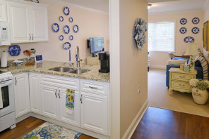 1 Bedroom, 1 Bath Standard (Entrance)